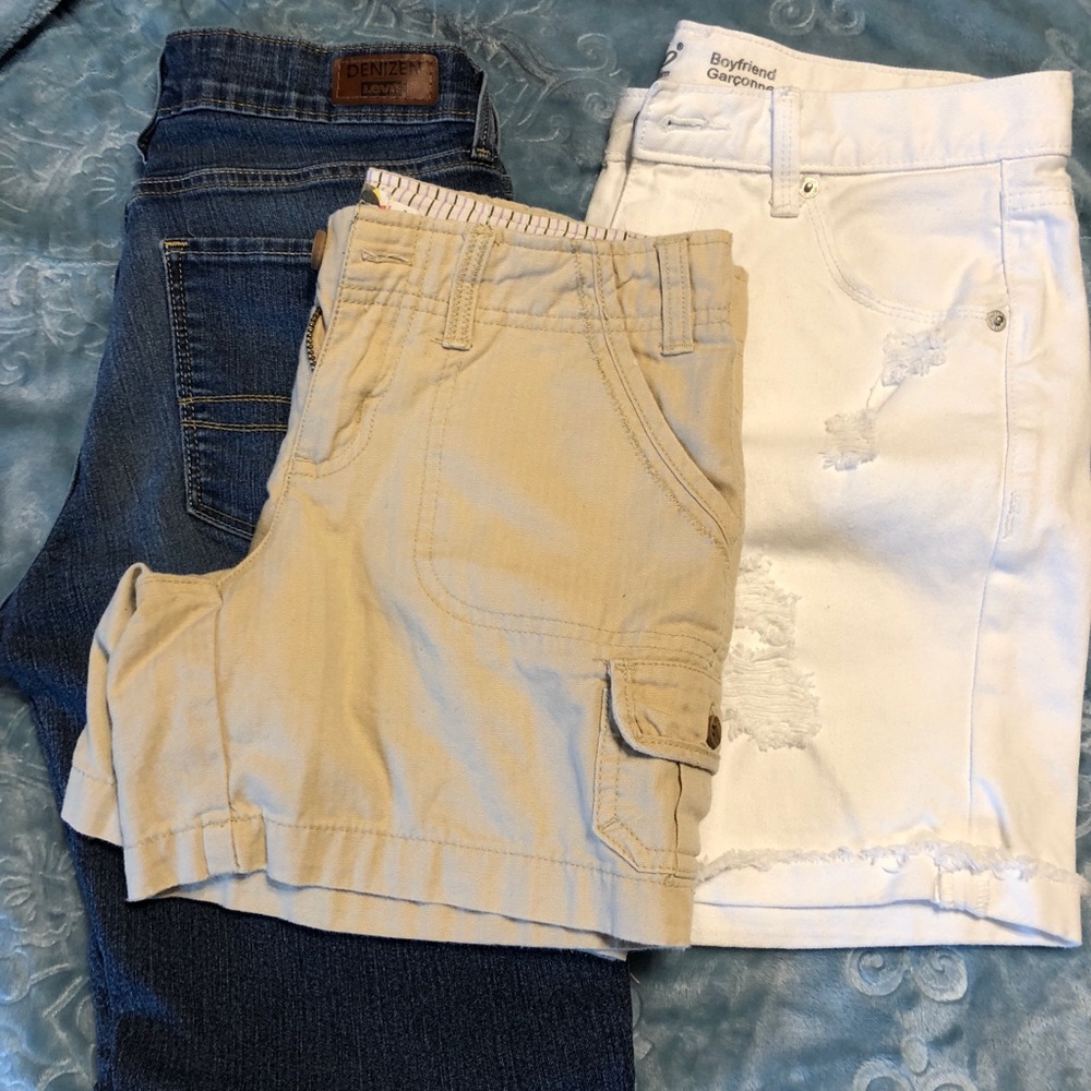 ***SOLD***Lot Capri,jeans& shorts. Worn, holes & distresed.